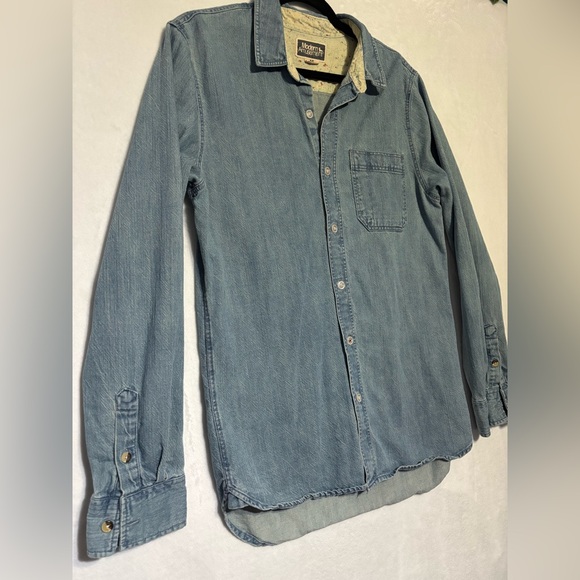 Modern Amusement- Womens Denim Long Sleeve Button Down Shirt - Picture 3 of 9